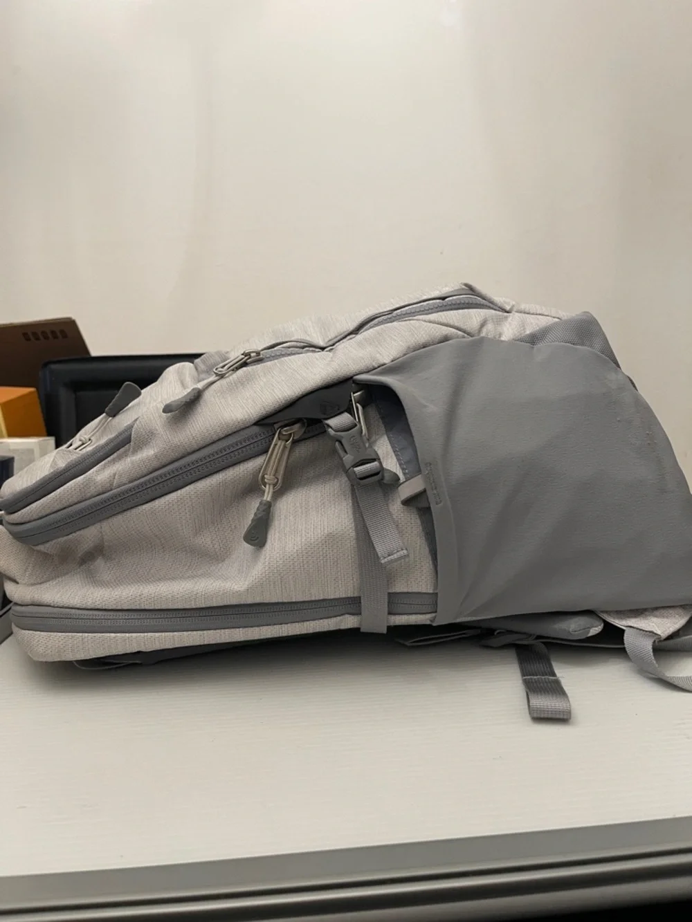 THE NORTH FACE TRAVEL BACKPACK SIZE L